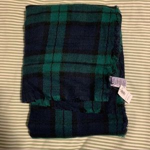 NWT Old Navy Tartan Plaid Blanket Scarf
